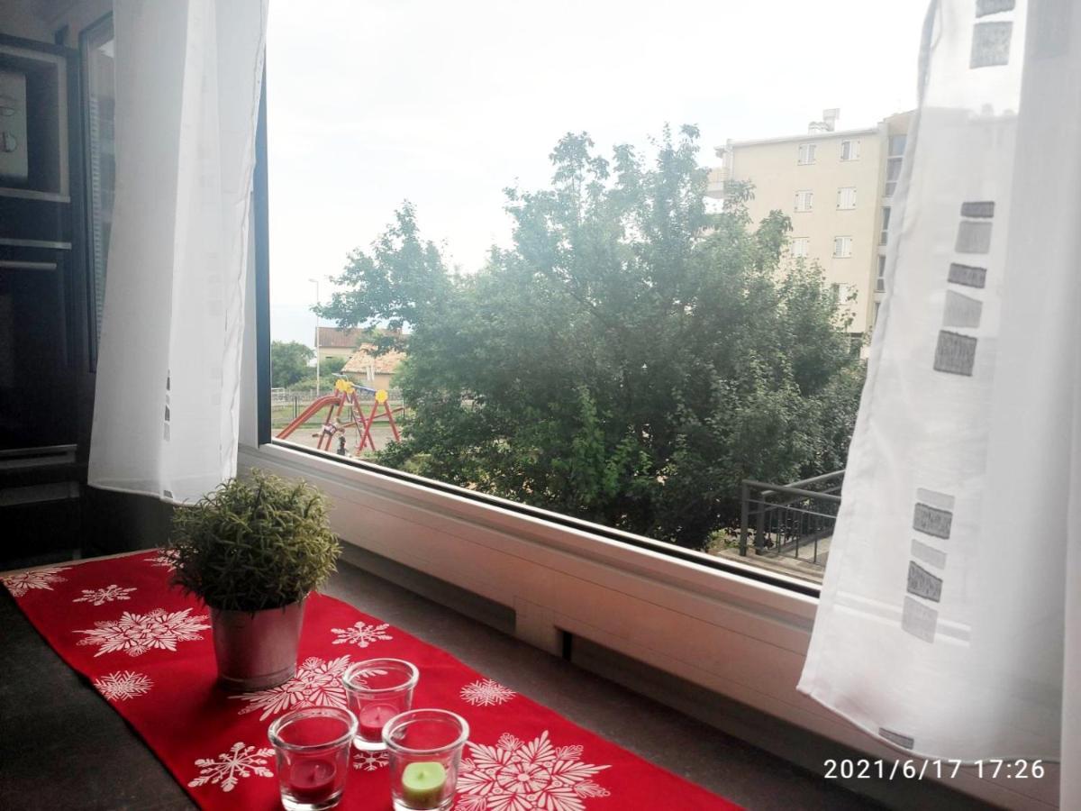 Apartment Nevera Рийека Екстериор снимка
