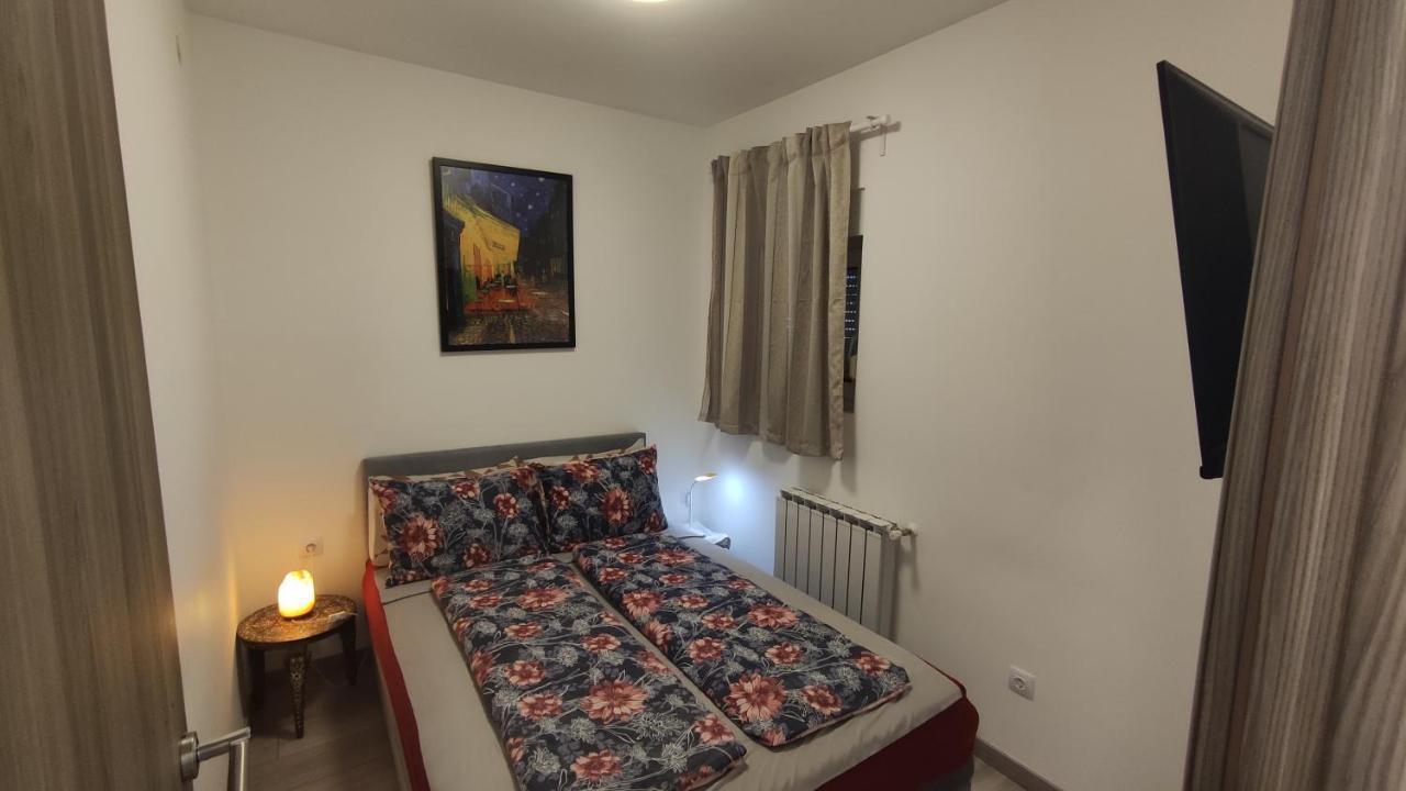 Apartment Nevera Рийека Екстериор снимка